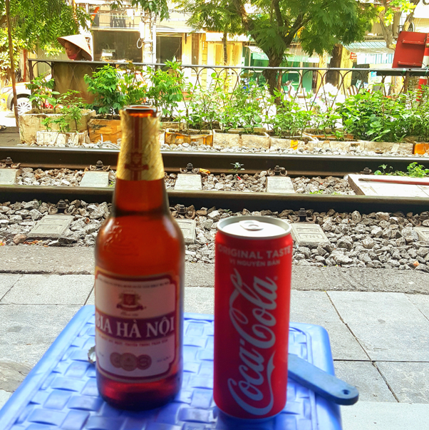하노이 철길 맥주